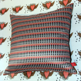 soldier design on cushion, background hearts